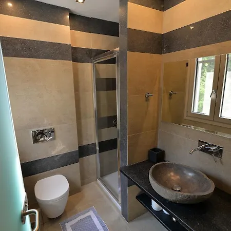 德里莫娜丽别墅 * Áyios Nikítas