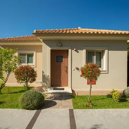 德里莫娜丽别墅 别墅 *